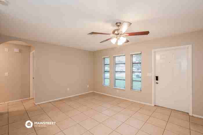 4133 Linwood St - Photo 3 of 16