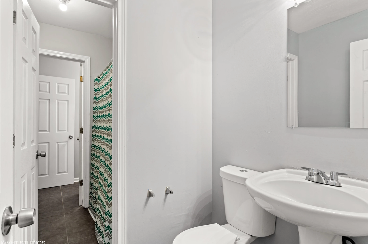 1123 Jones Ave Nw - Photo 7 of 23