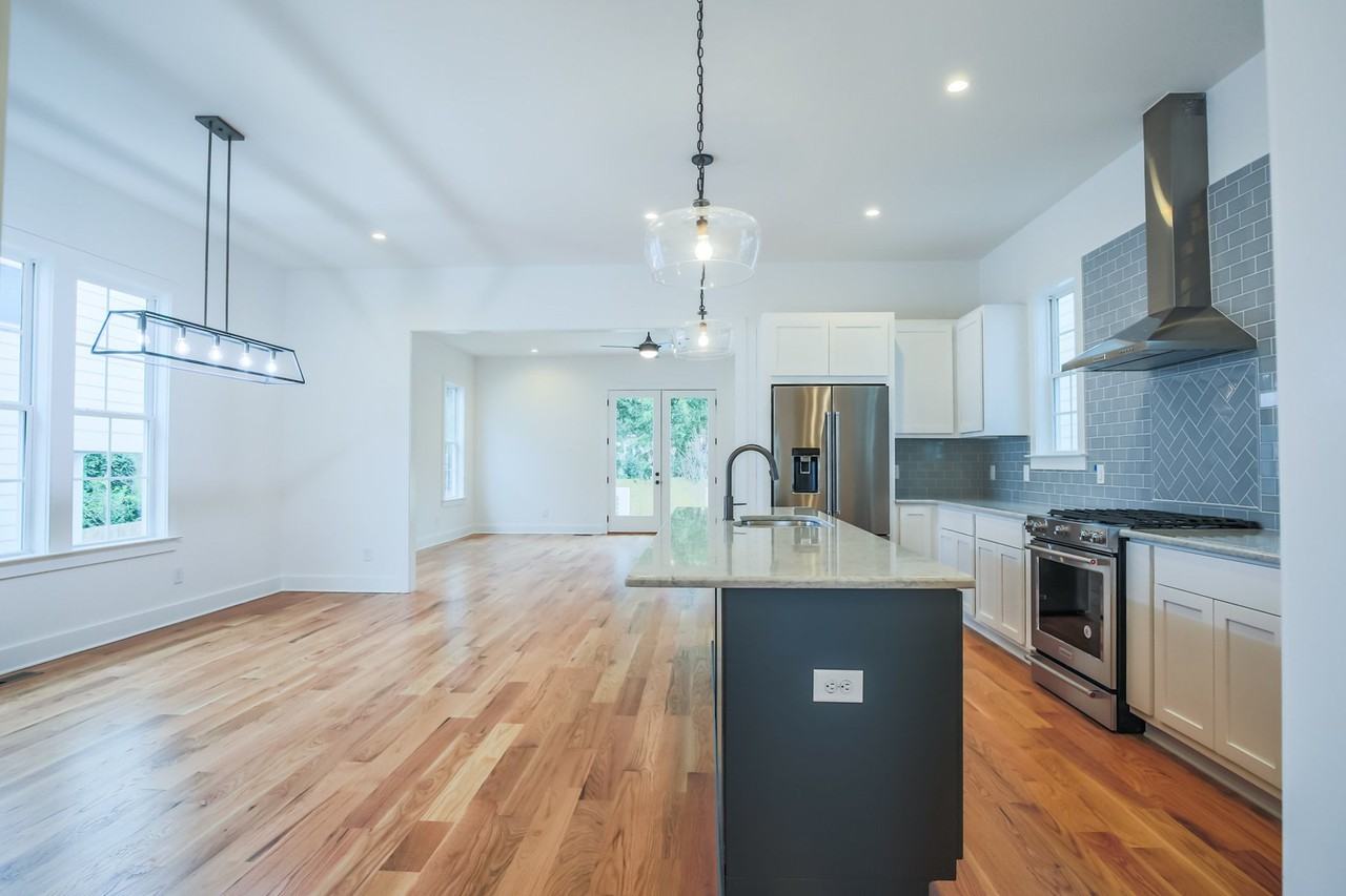 845 Dewees Ave #1 - Photo 3 of 35