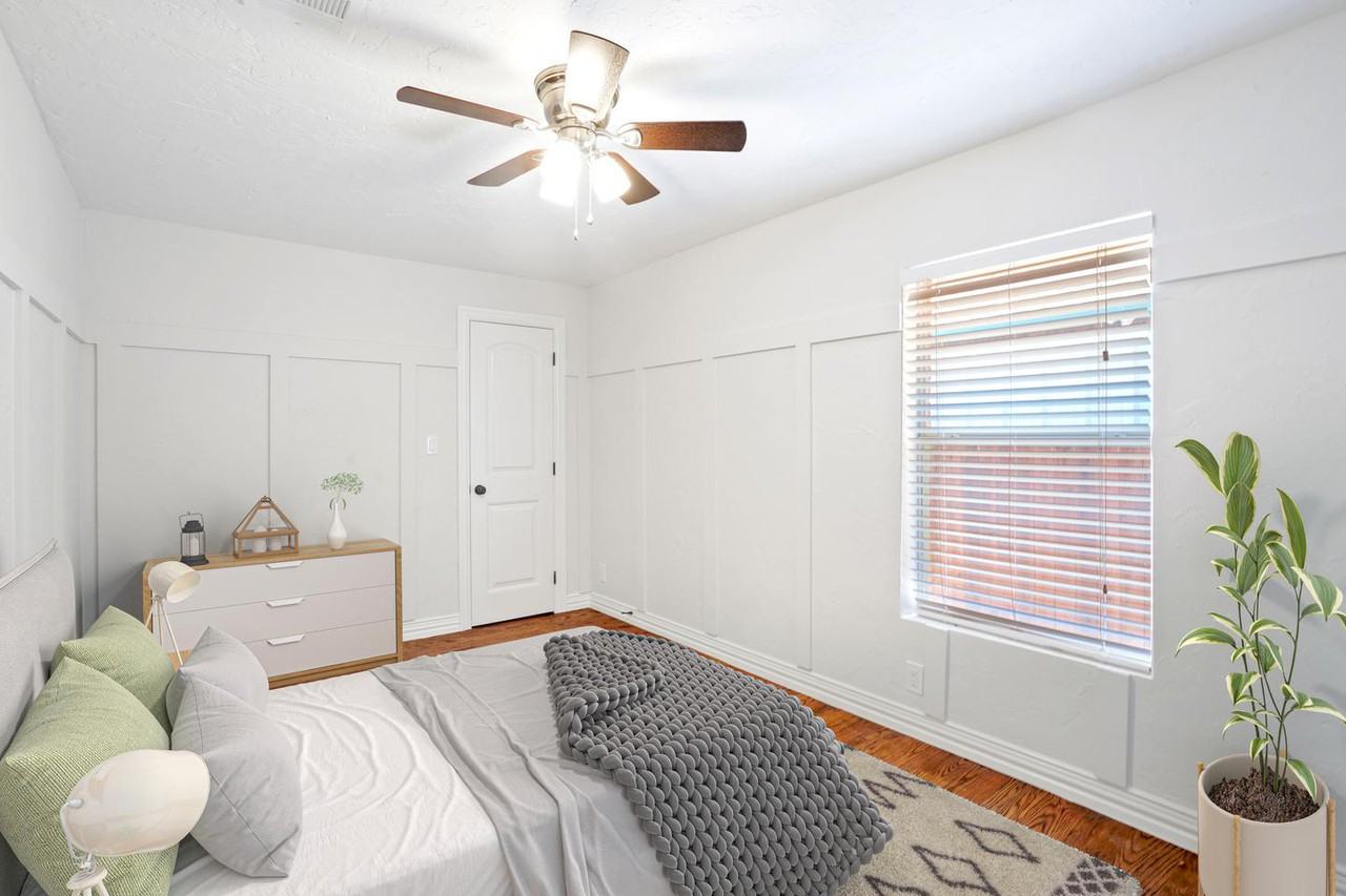 Vibrant North Oak Cliff home with private backyard oasis - Photo 6 of 17