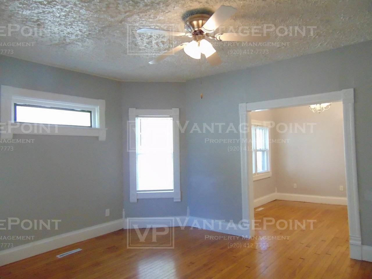 707 Doty St Lowr - Photo 3 of 10