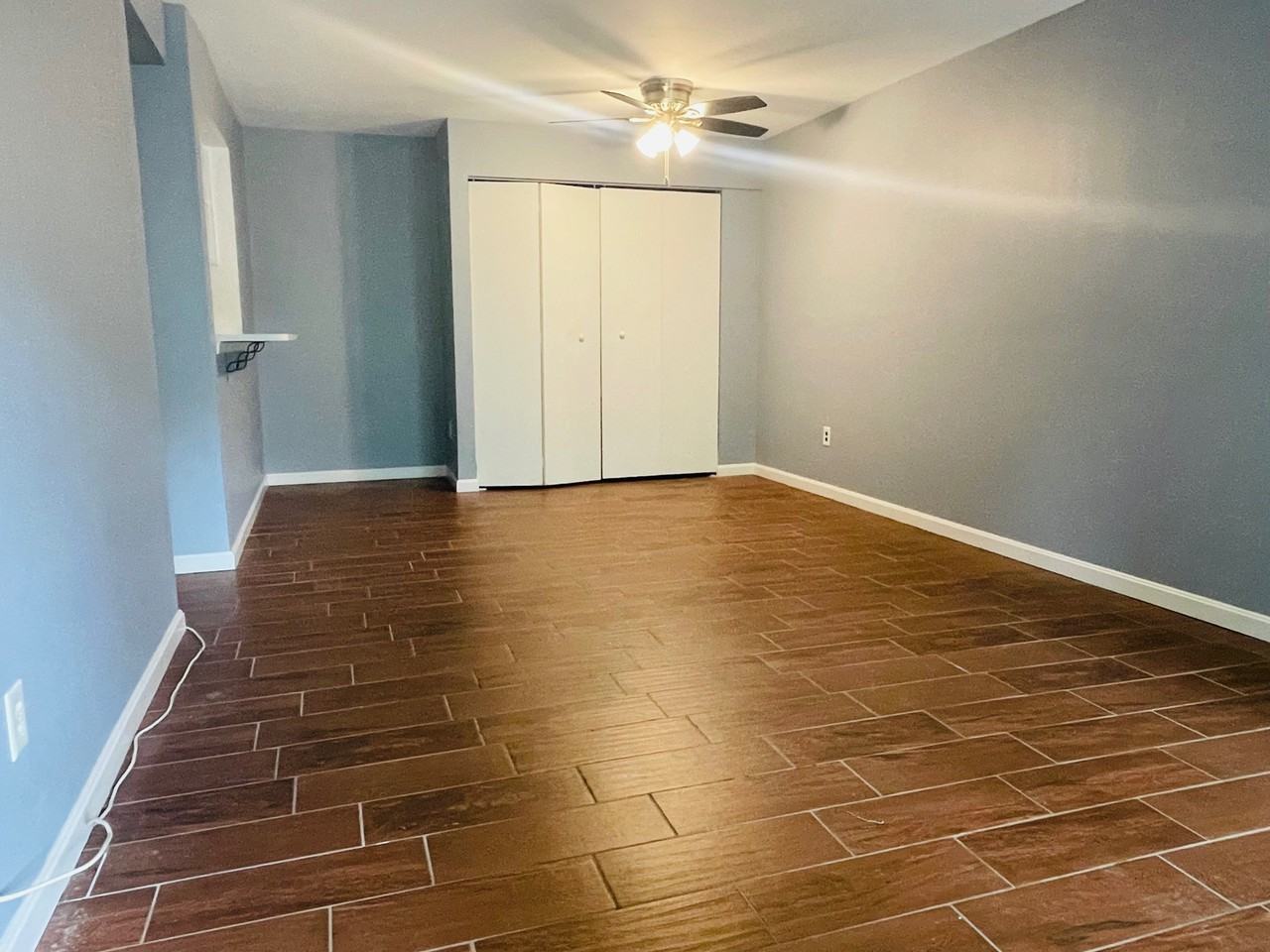 8509 Barrington Ct #J - Photo 3 of 25