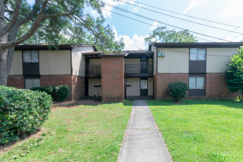 1824 Sheffield Dr #2020 - Photo 2 of 9