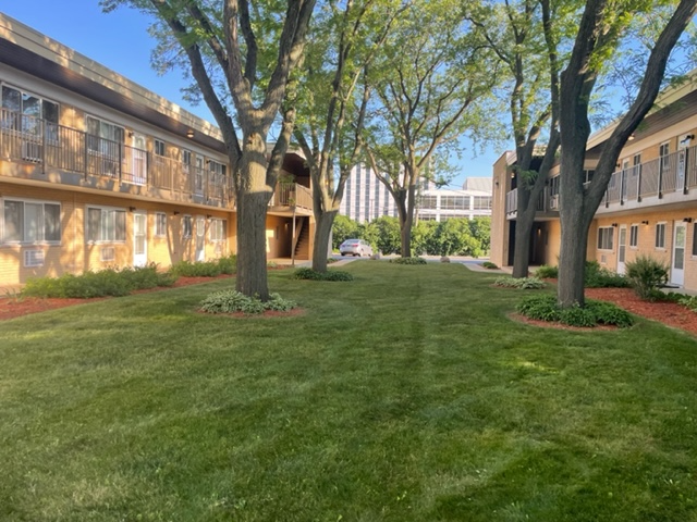 1019 Peterson Ave #B6 - Photo 2 of 30