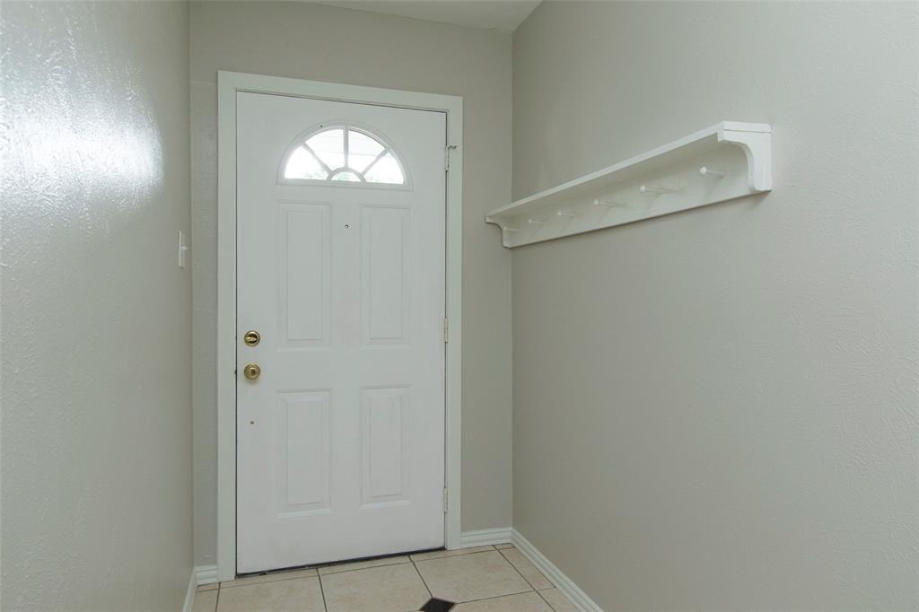 4411 Kacee Dr - Photo 2 of 27