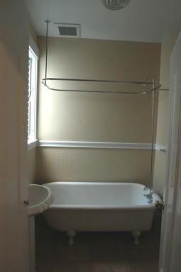 940 Leavenworth St - Photo 3 of 7