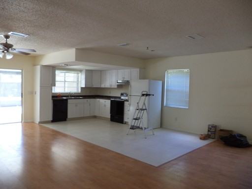 14013 Briardale Ln - Photo 2 of 12