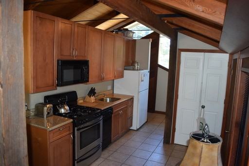 3810 Summit Rd - Photo 2 of 4