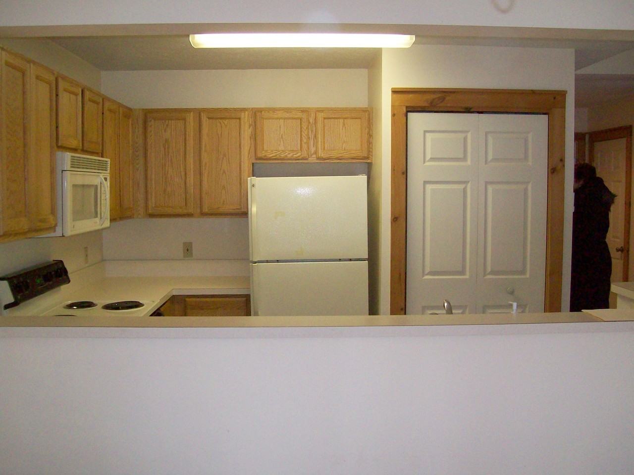 481 Spruce Dr - Photo 3 of 16