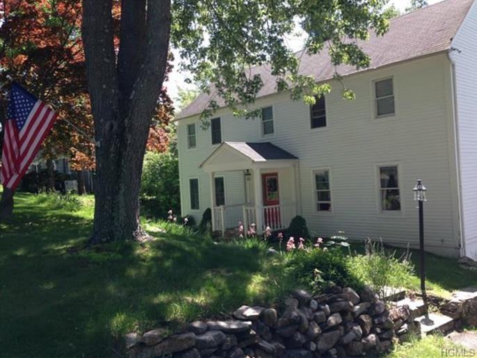 48 Sunset Dr - Photo 2 of 28