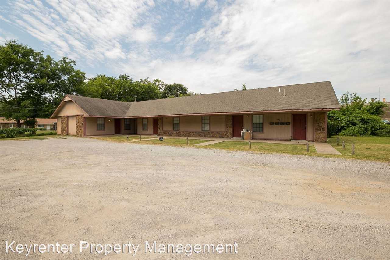 1421 W Lillian St Apartments in Claremore, OK 74017 Zumper