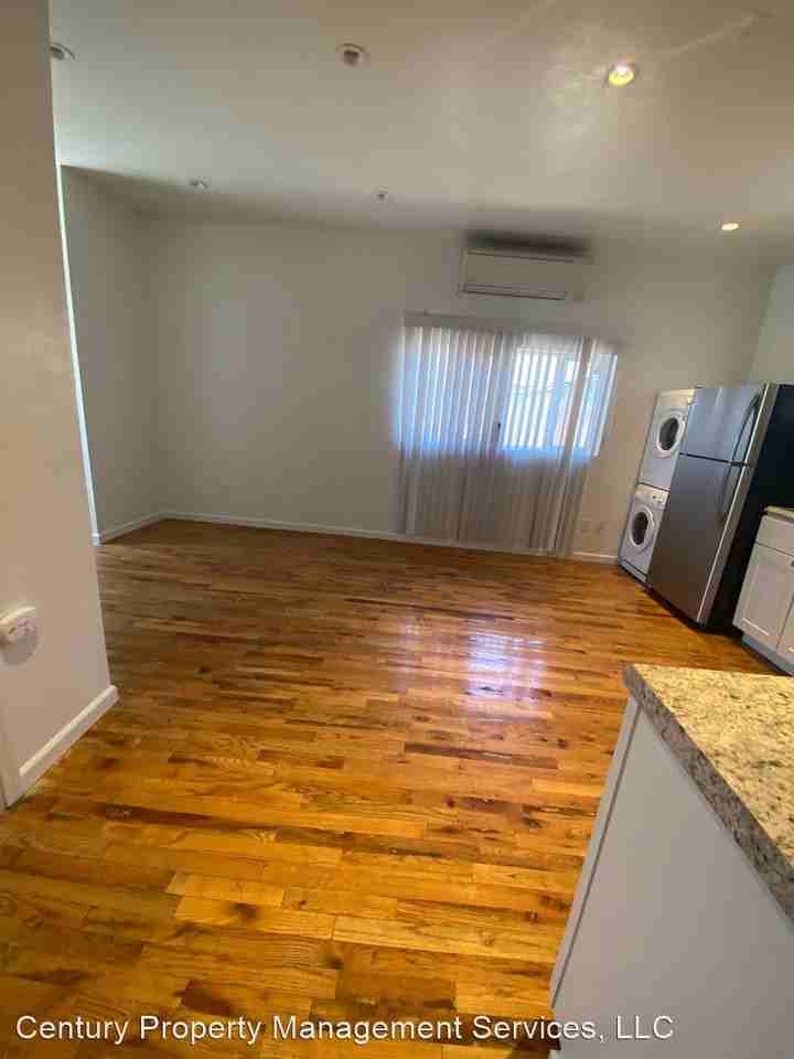 311 Laurel Street - Photo 2 of 7