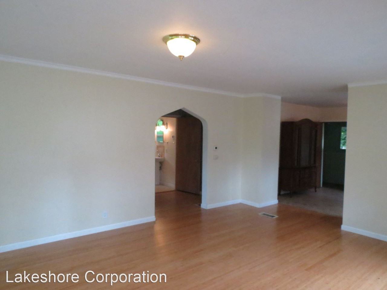 2321 Jackson Ave - Photo 2 of 10