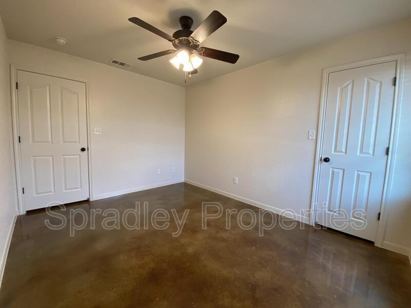 5410 Developer Ct Unit B - Photo 7 of 10