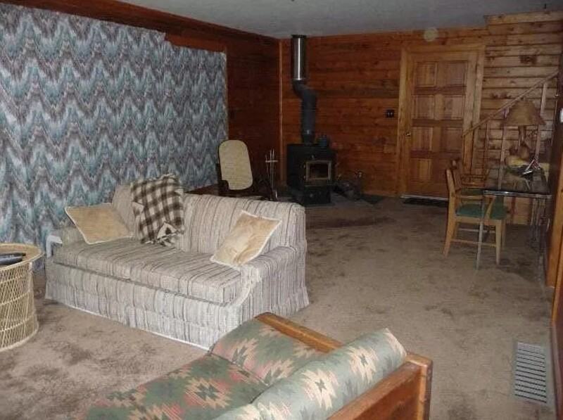 3137 Ridge Rd - Photo 2 of 16