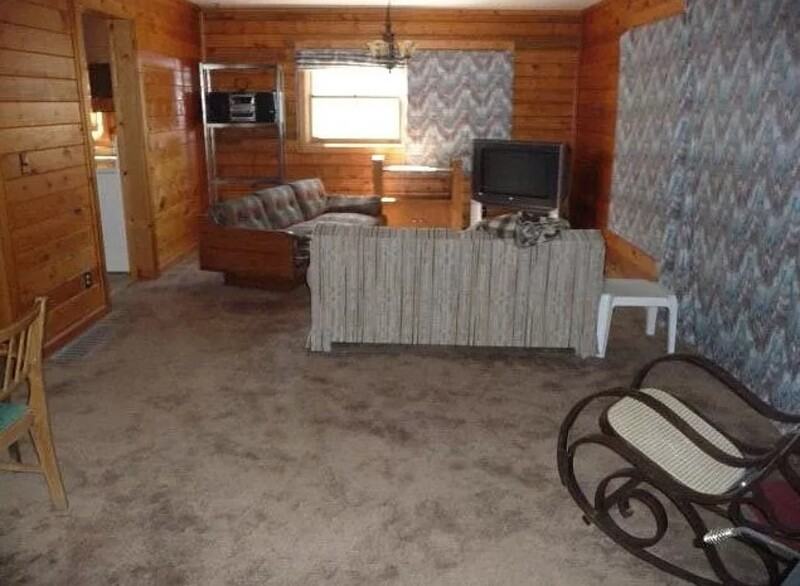 3137 Ridge Rd - Photo 3 of 16