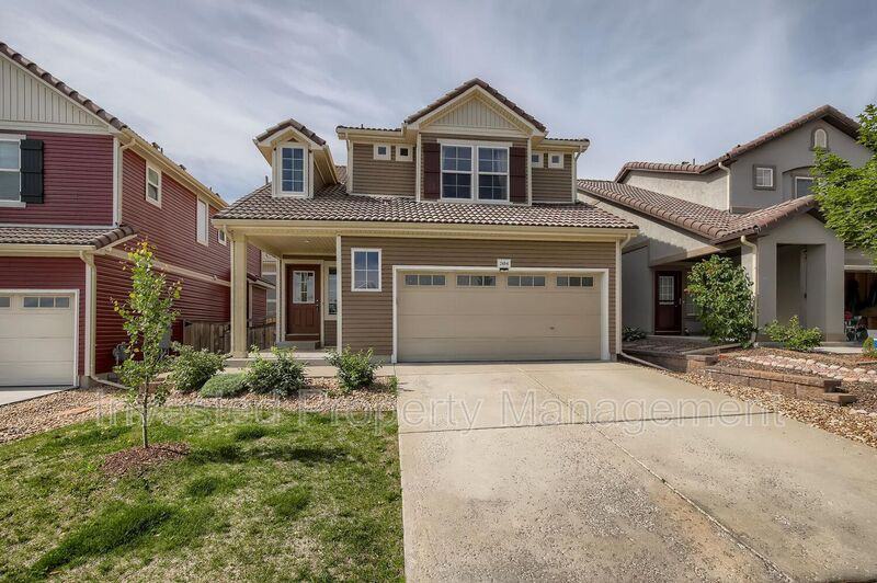 2484 Coach House Loop - Photo 2 of 29