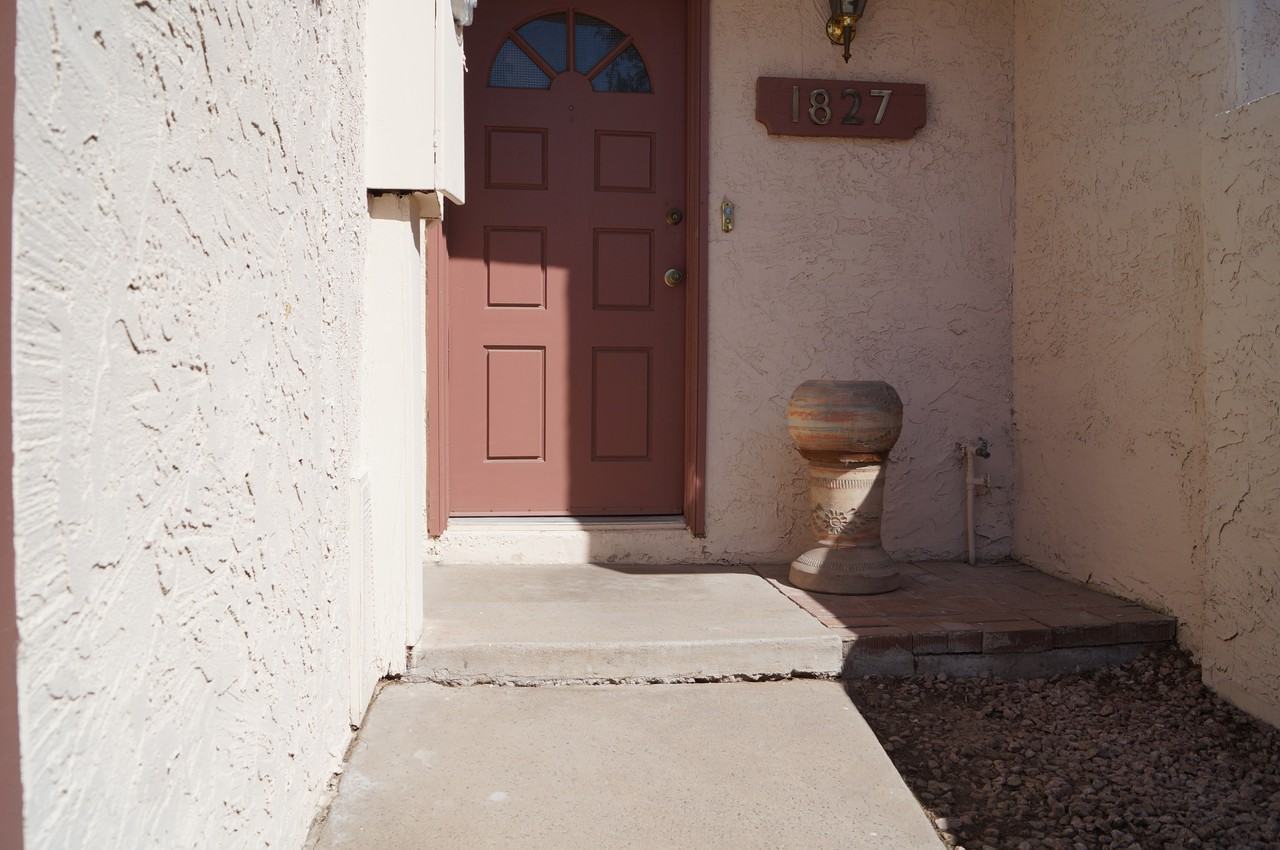 1827 S Torre Molinos Cir - Photo 2 of 33