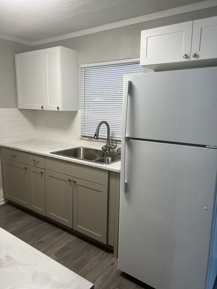 510 Holt Cir - Photo 7 of 18