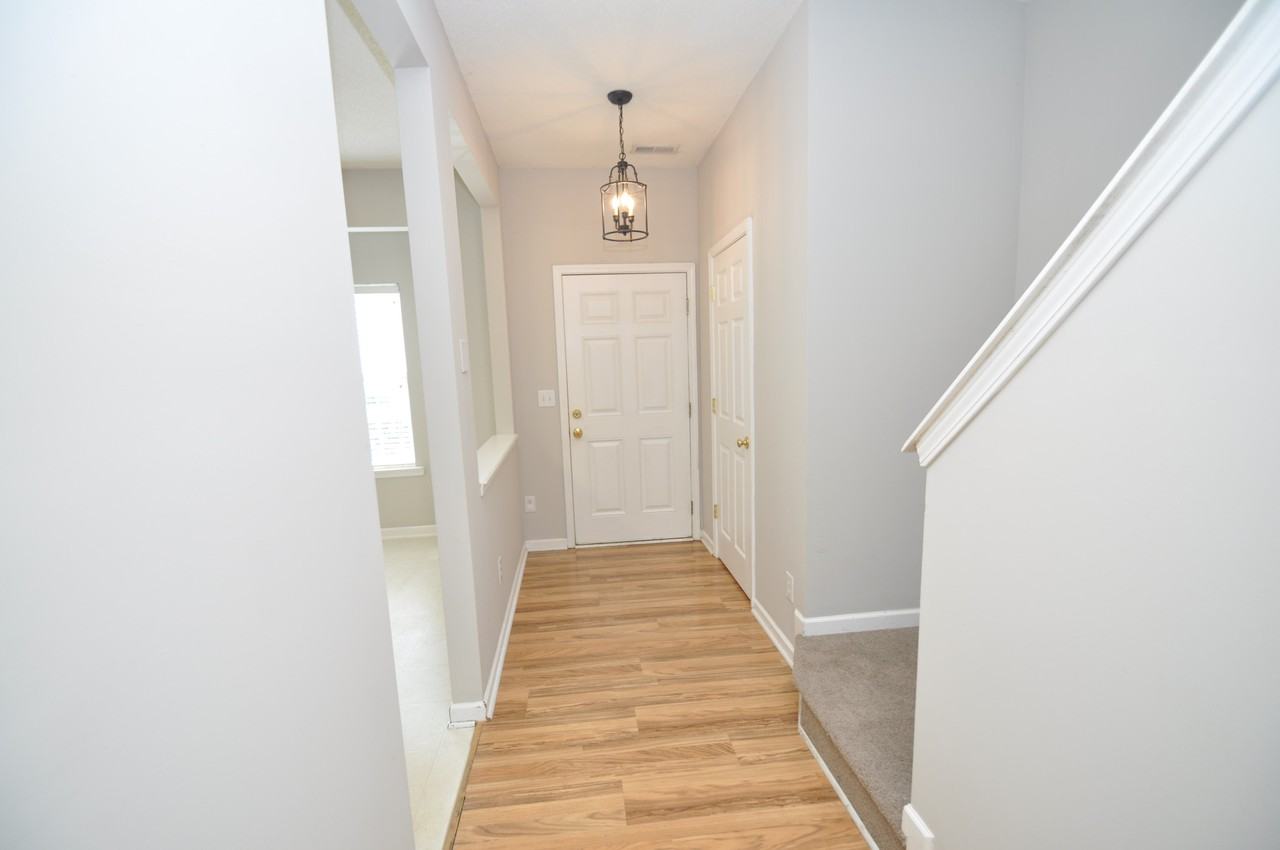 10945 Pendragon Pl - Photo 2 of 34