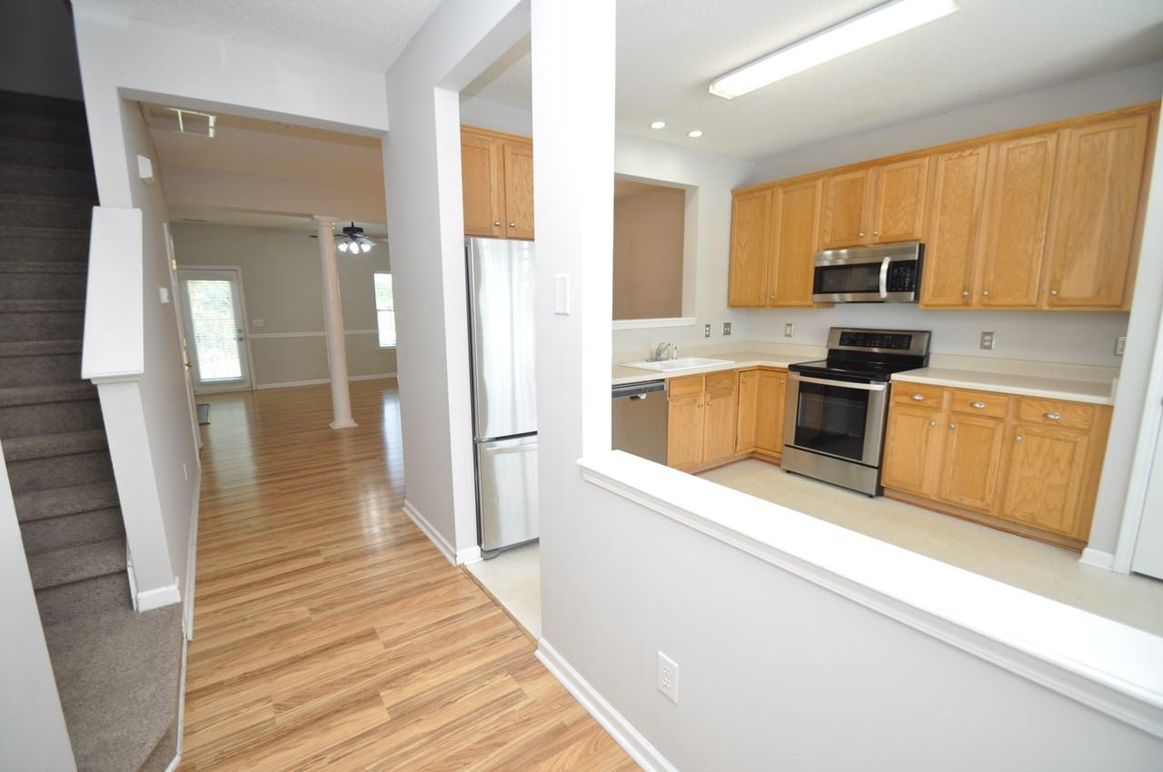 10945 Pendragon Pl - Photo 3 of 34