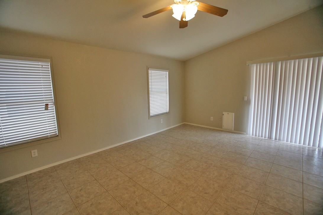 12107 N 79th Dr - Photo 3 of 14