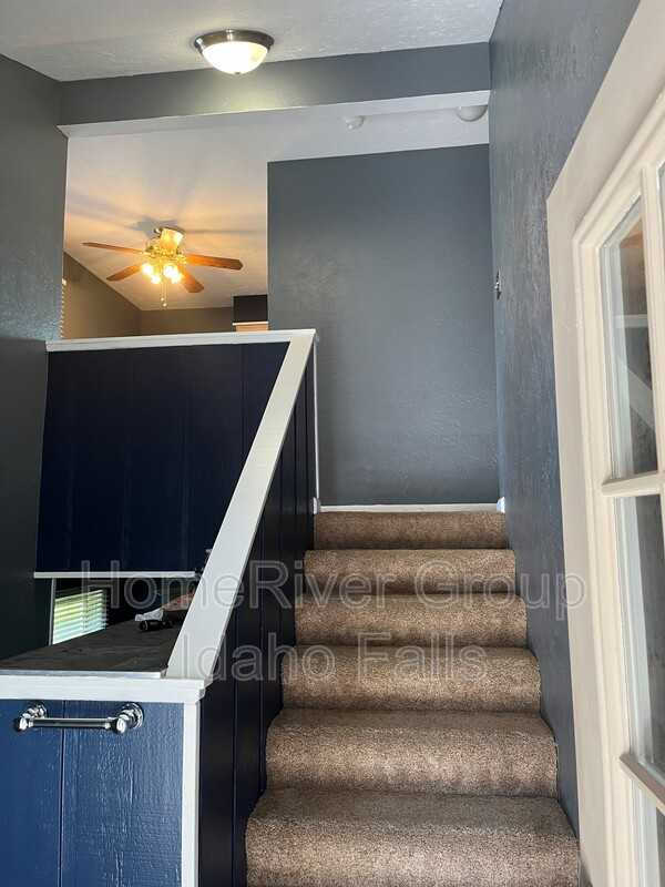 12035 S Sunrise Cir #108 - Photo 3 of 20