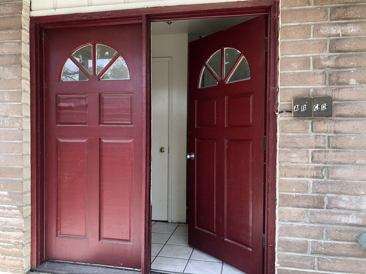 317 Girard Blvd Se - Photo 4 of 20