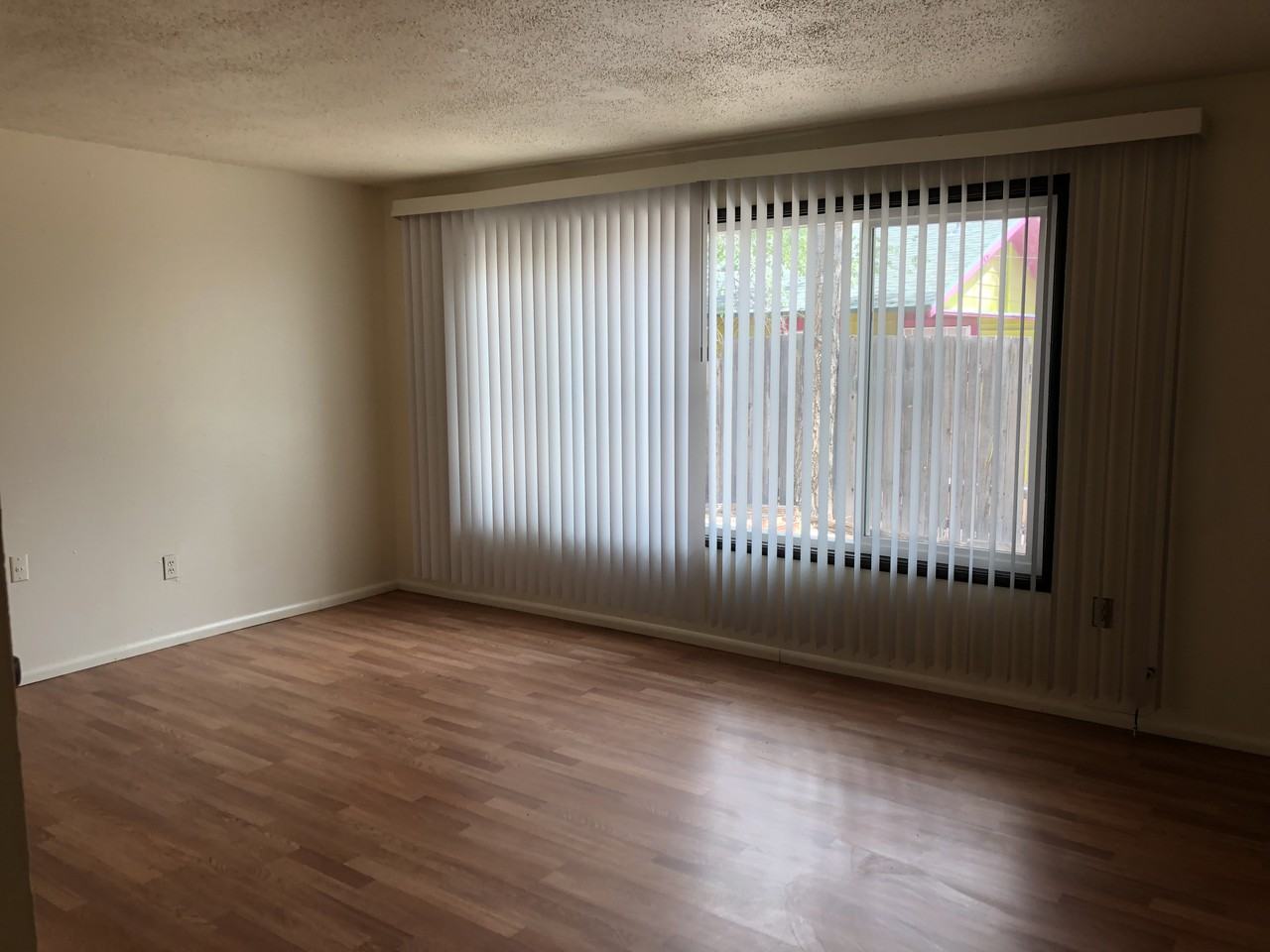 317 Girard Blvd SE - Photo 2 of 22