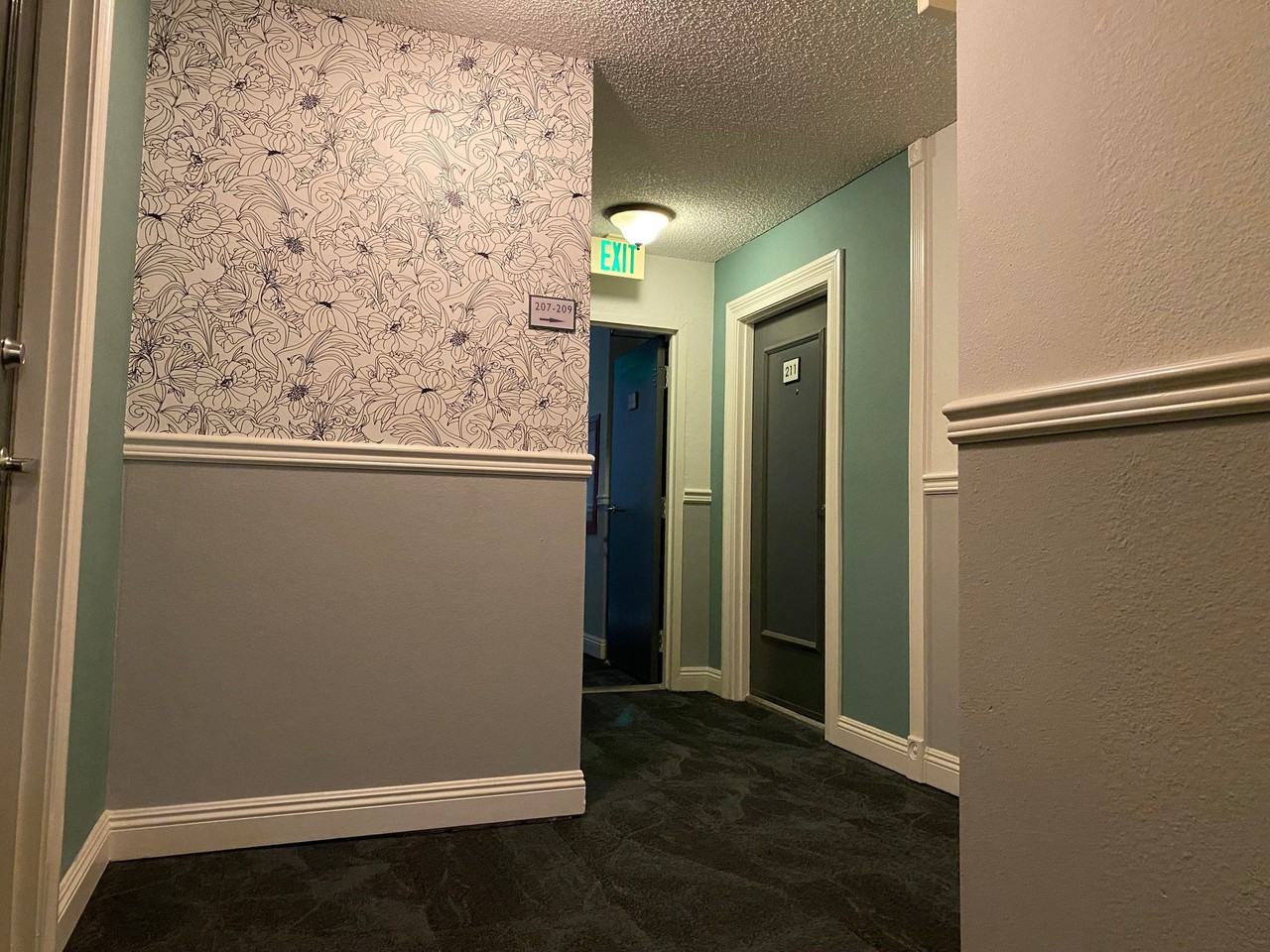 Bloom Beverly Hills - Photo 6 of 21