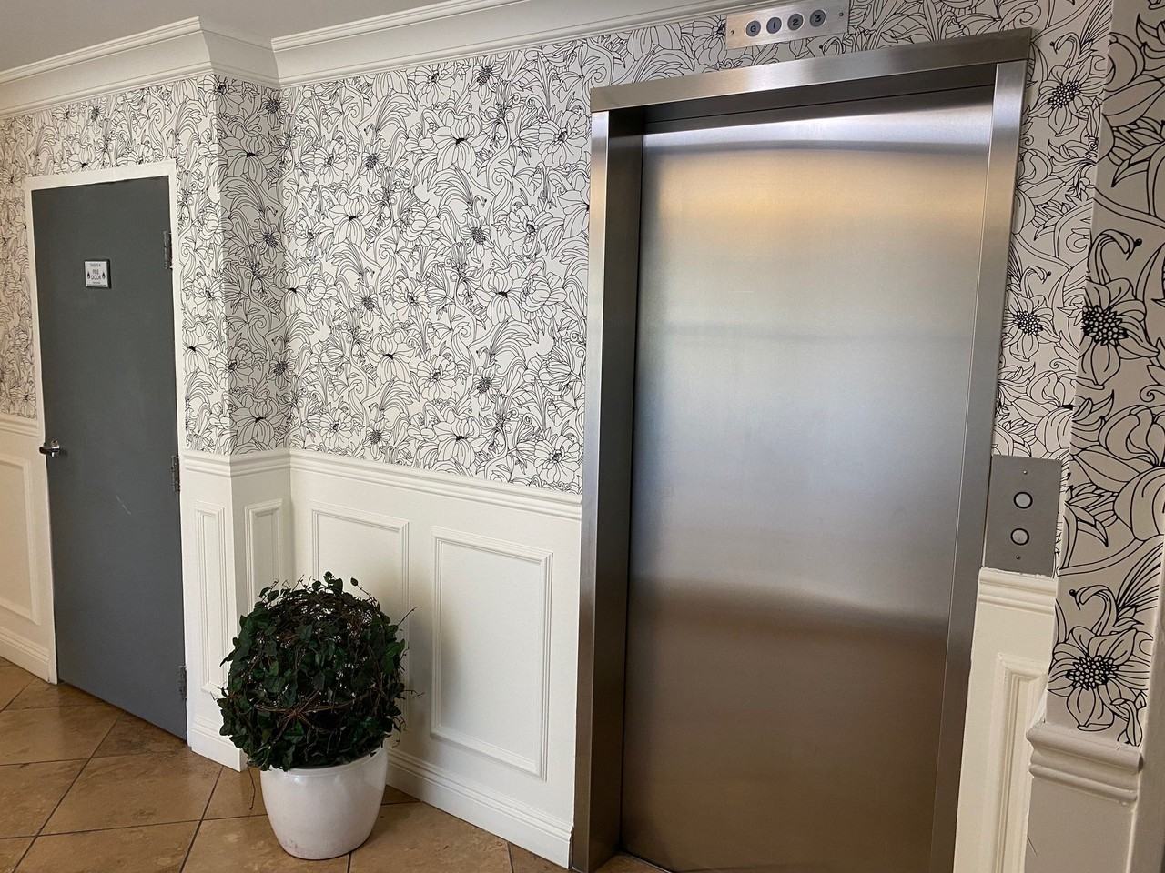 Bloom Beverly Hills - Photo 7 of 21