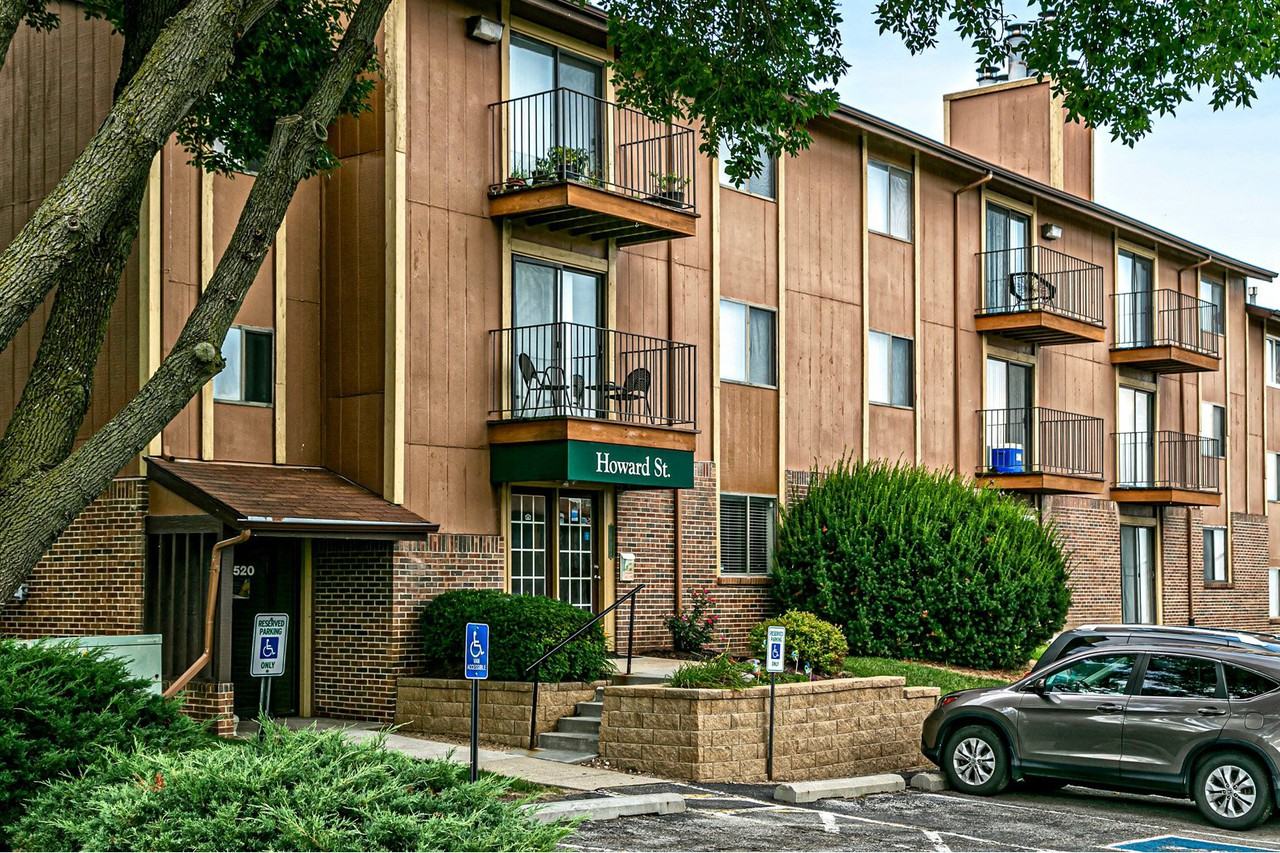 Howard Street Apartments - Photo 2 of 26