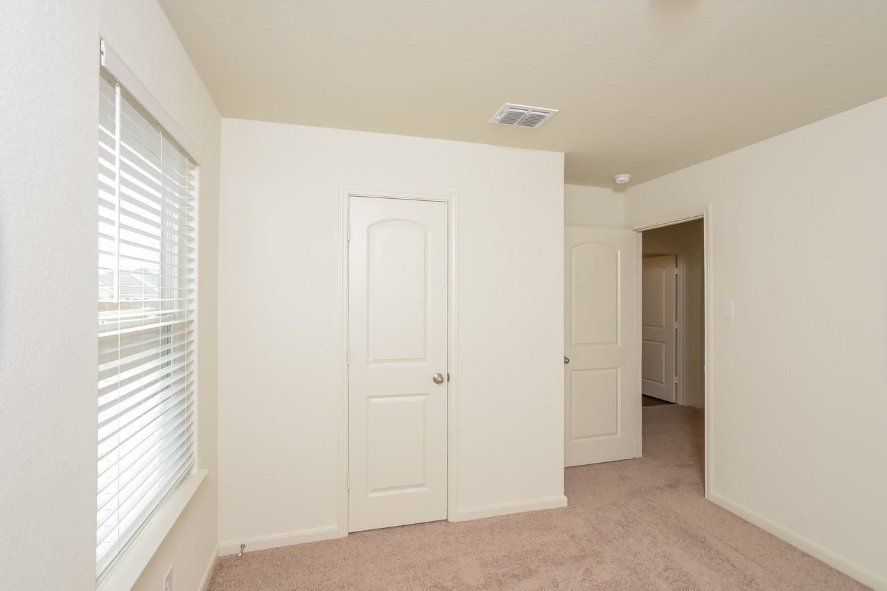 7261 Jebson Pass - Photo 3 of 15