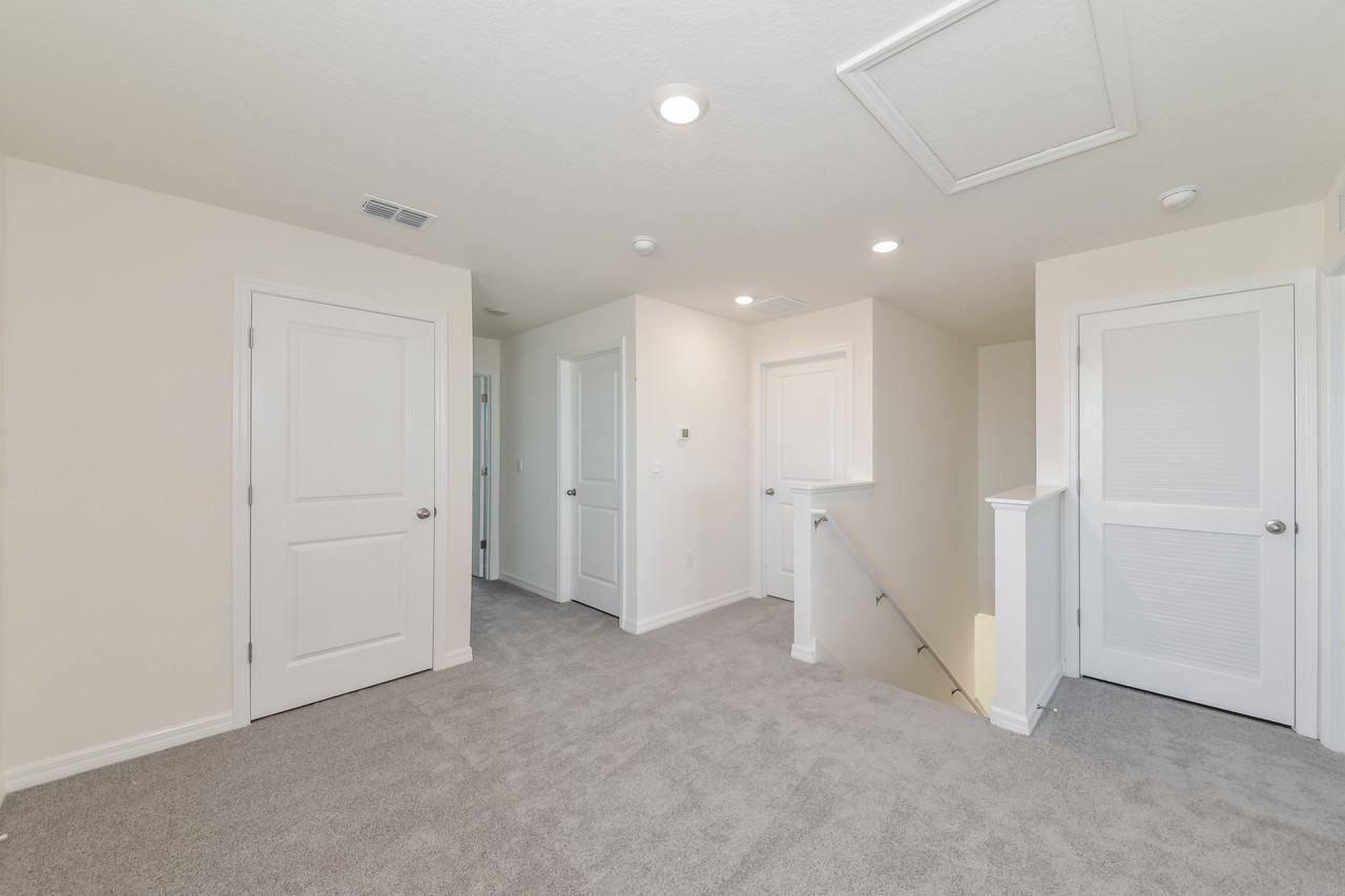 476 Sunlit Coral St - Photo 6 of 14