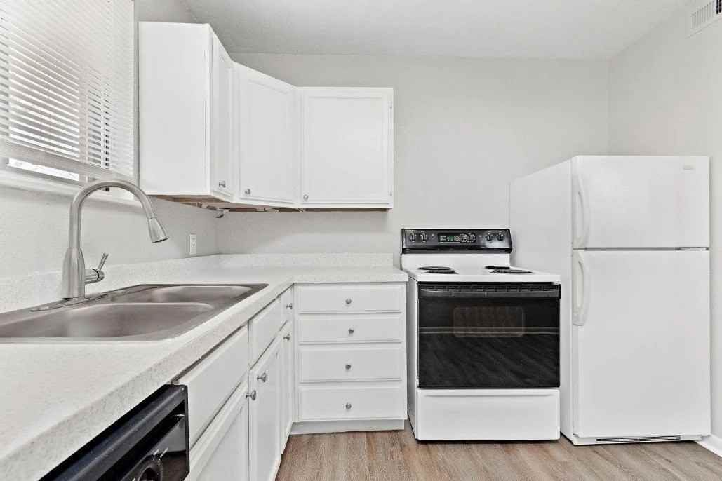 Walnut Ridge Apartments 6110 1/2 Nw Bell Rd, Parkville, MO 64152 Zumper