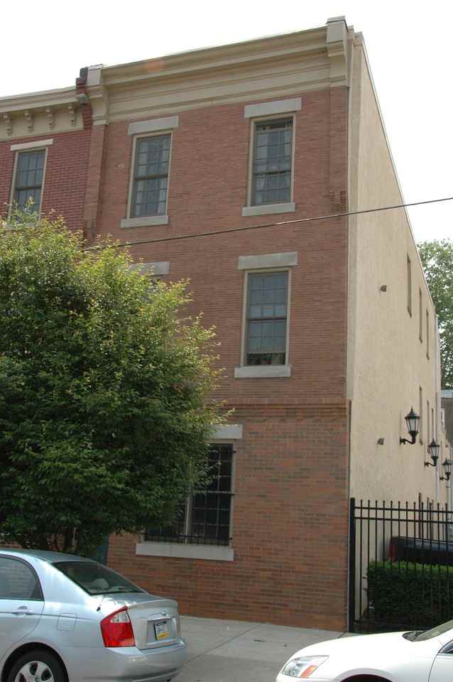 710 South 11th Street - Photo 2 of 2