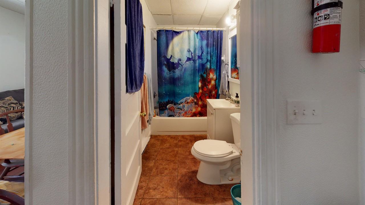 23 Endicott Ave Apt 1r #1R - Photo 5 of 6