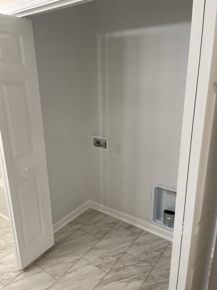 875 Owens Rd #B - Photo 2 of 13