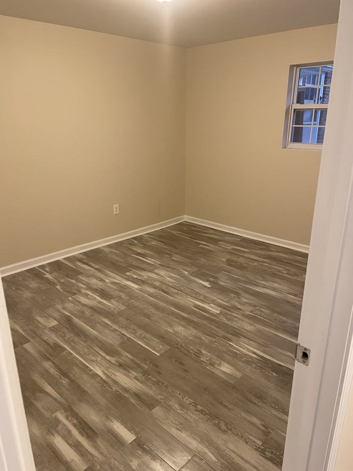 875 Owens Rd #B - Photo 5 of 13