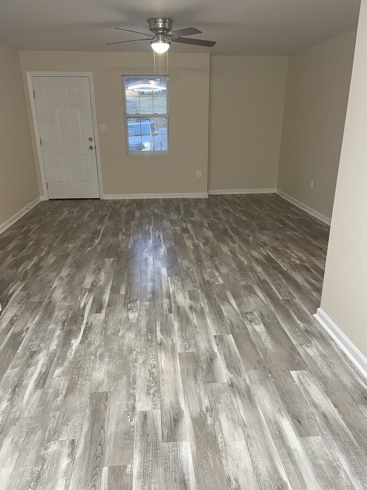 903 Owens Rd #C - Photo 3 of 7