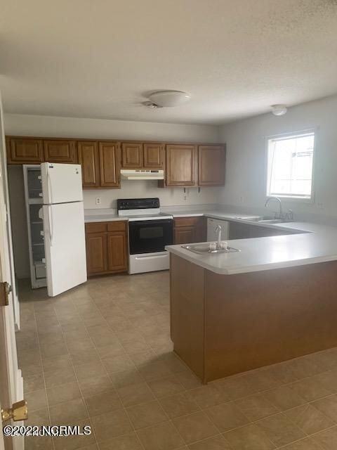 103 Persimmon Court - Photo 3 of 4