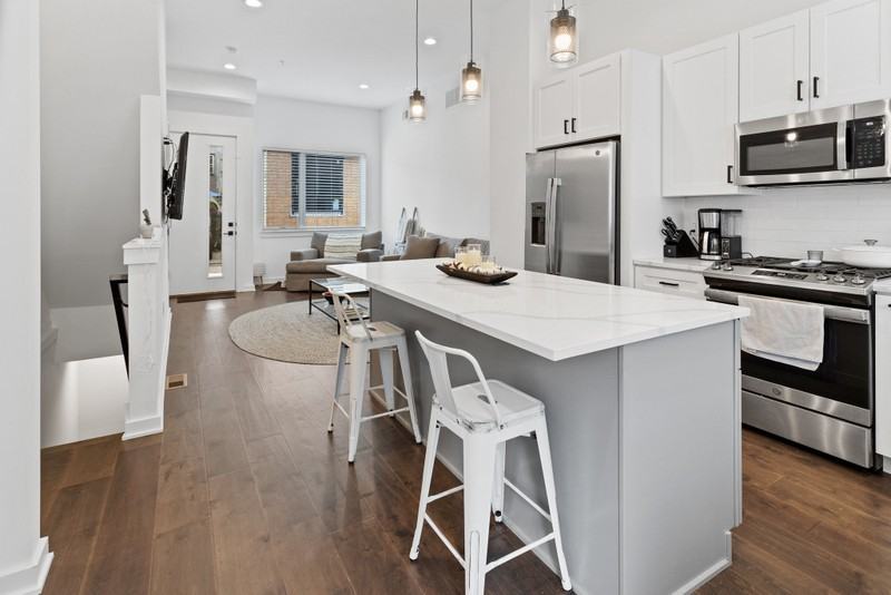 2235 N Hope St - Photo 2 of 29