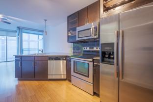 161 W Kinzie St - Photo 1 of 1