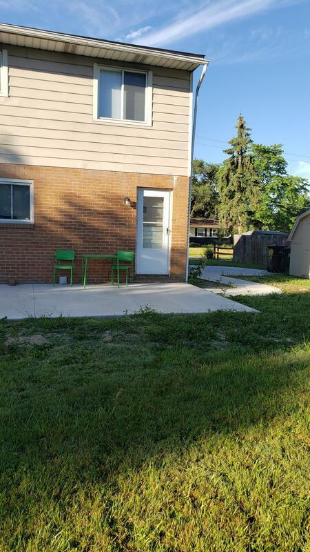 4433 N Norman Dr - Photo 3 of 18