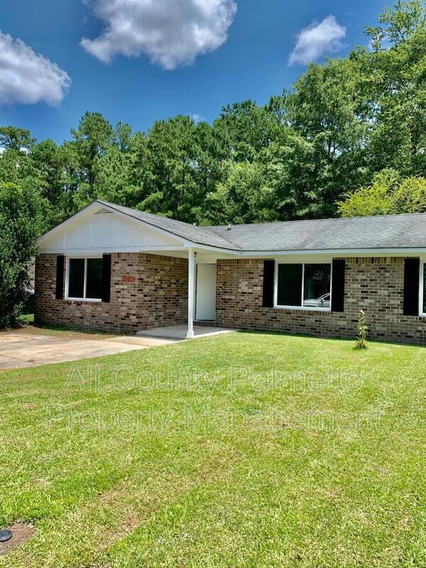 100 Drake Ct #A - Photo 2 of 14