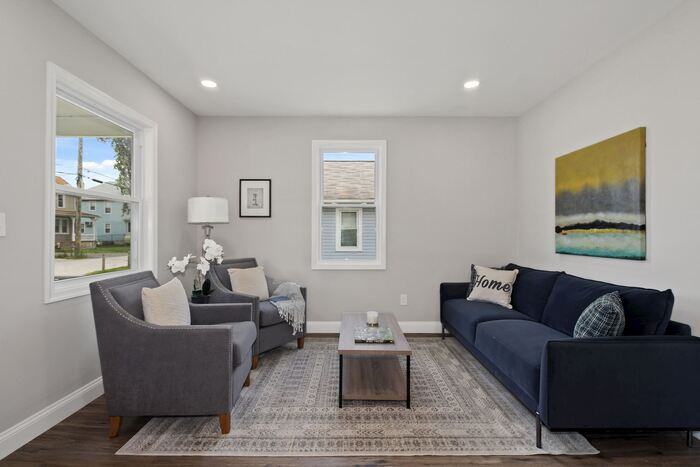 2129 Oakland Rd - Photo 3 of 32