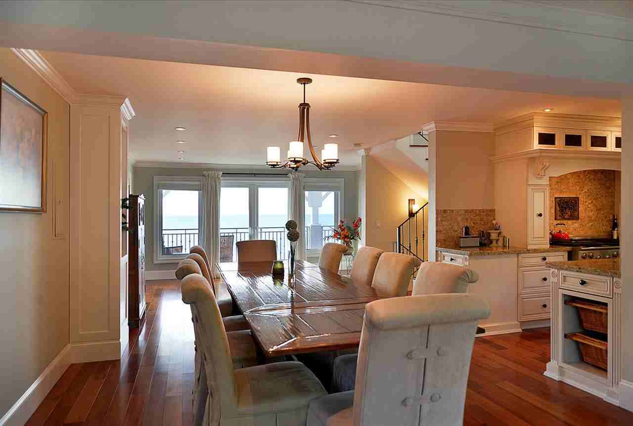 1698 Ocean Beach Esplanade - Photo 3 of 20