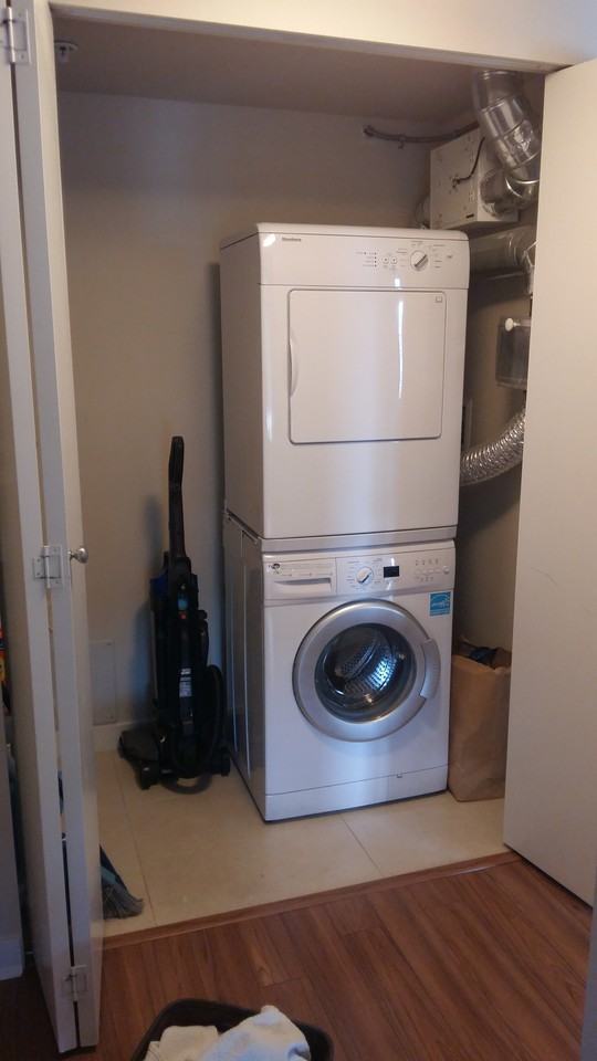 Atira 1 bed plus Den 220 - Photo 3 of 9