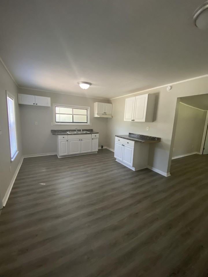 230 Delray Ave #A - Photo 3 of 7