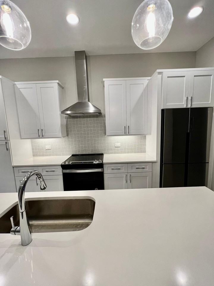 1027 Gregg St - Photo 6 of 50